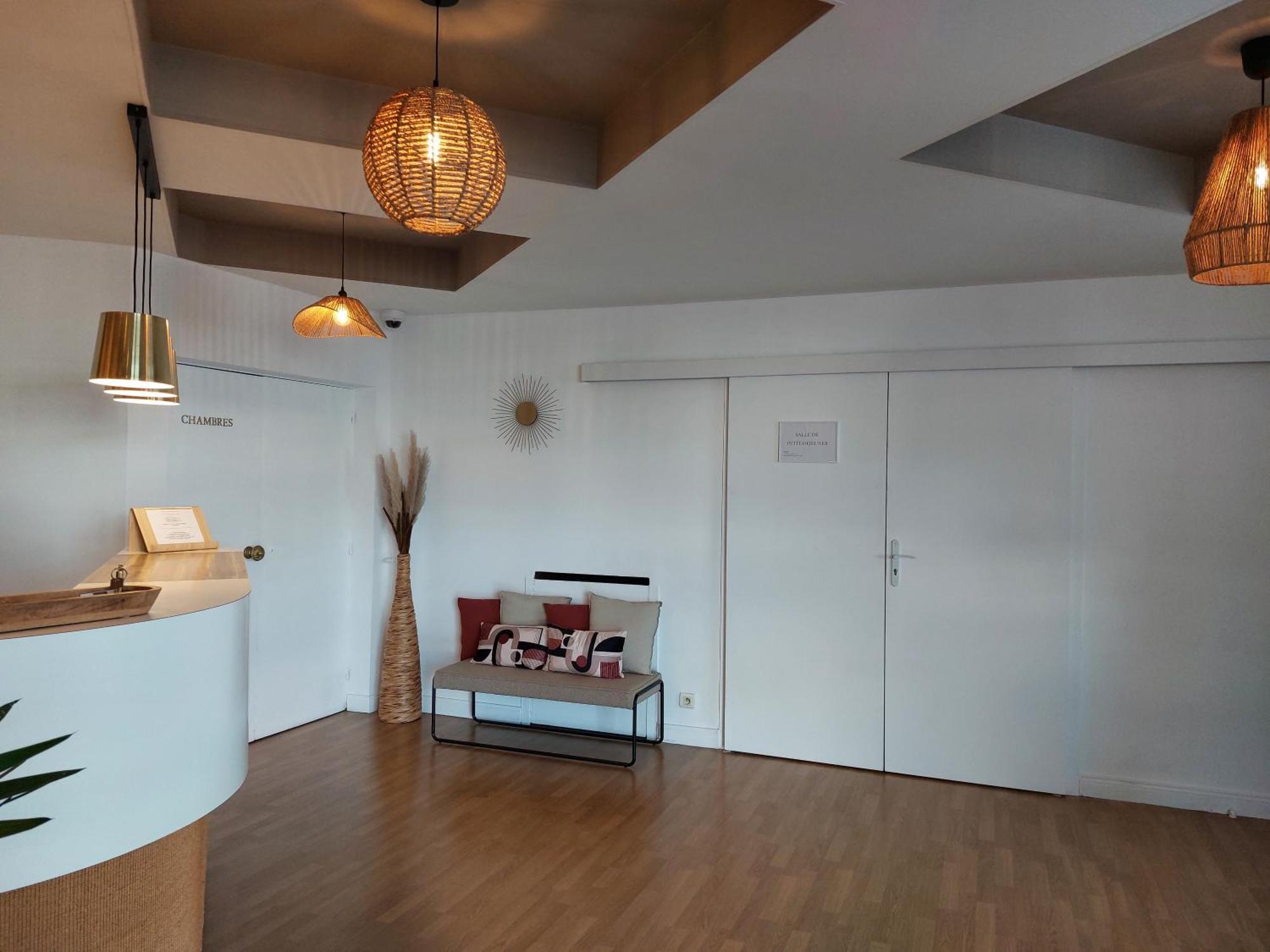 Cit'Hotel L'Europe - Cholet Gare 외부 사진