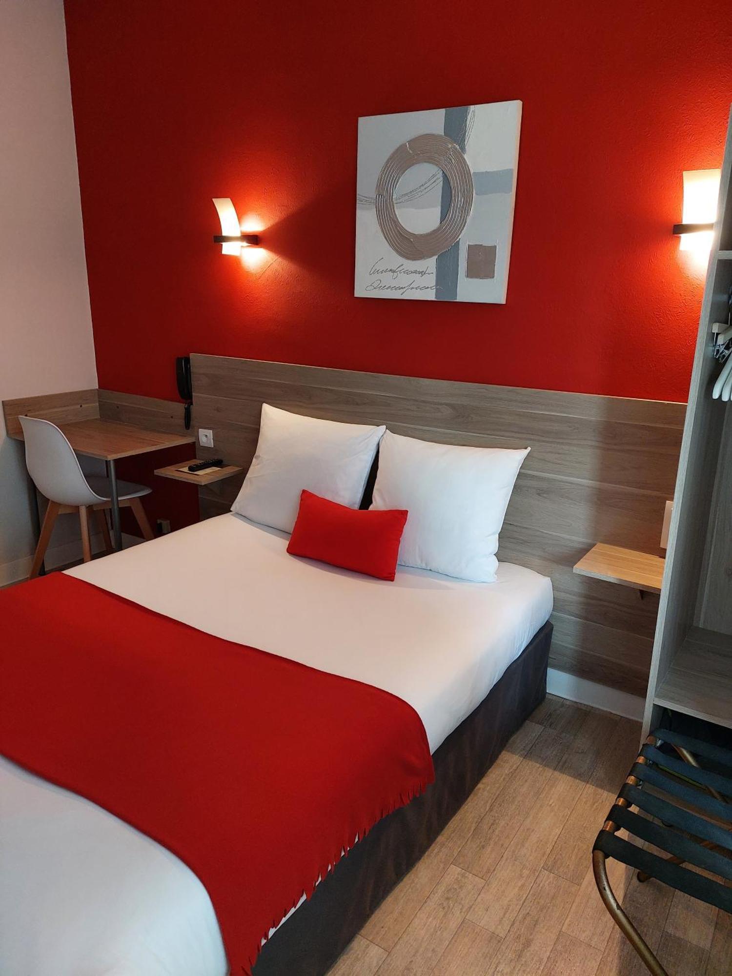 Cit'Hotel L'Europe - Cholet Gare 외부 사진