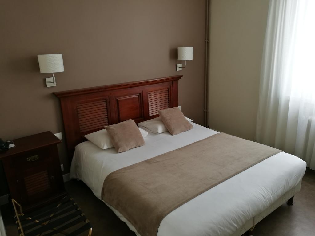 Cit'Hotel L'Europe - Cholet Gare 외부 사진