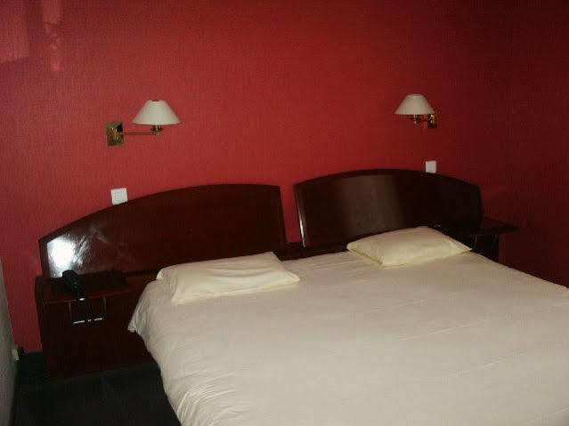 Cit'Hotel L'Europe - Cholet Gare 외부 사진